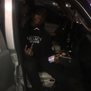 Meet your Posher, Travis